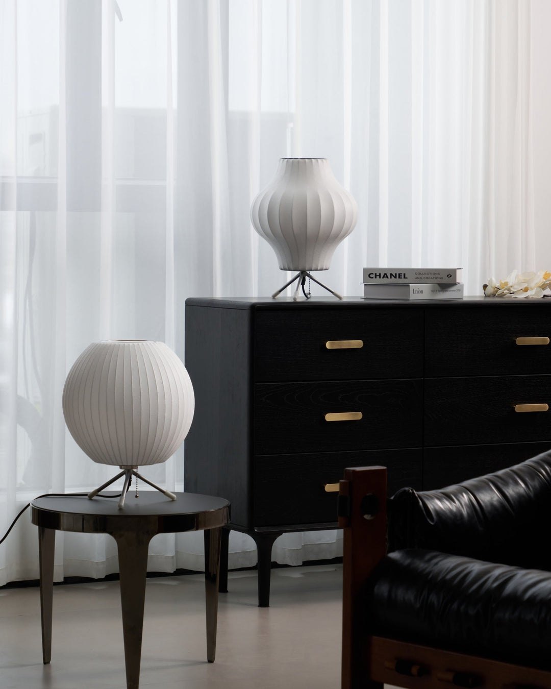 Tripod Bubble Table Lamp
