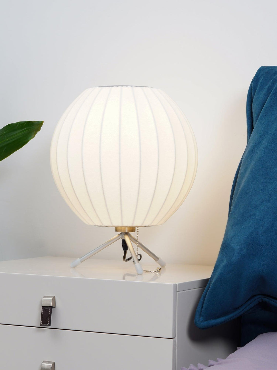 Tripod Bubble Table Lamp