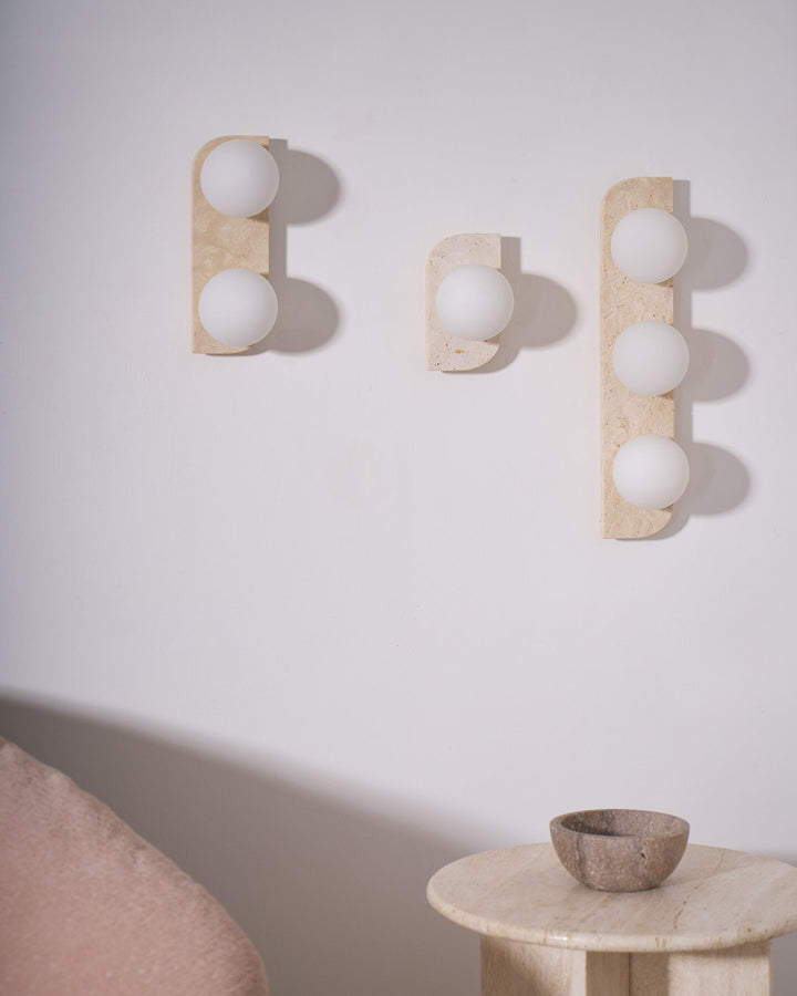 Elysian Travertine Vägglampa