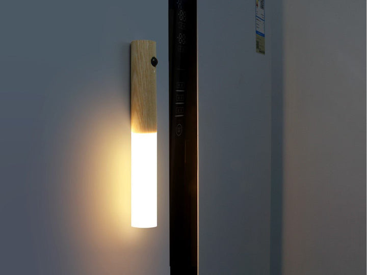 Nomad Magnet Uppladdningsbar Vägglampa