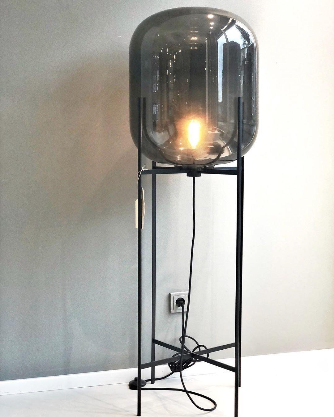 Oda Golvlampa