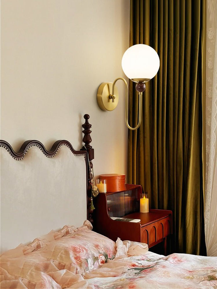 Odette Loop Vägglampa