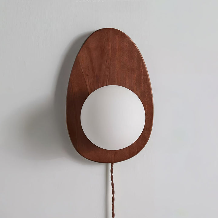 Orba Valnöt Plug-in Vägglampa