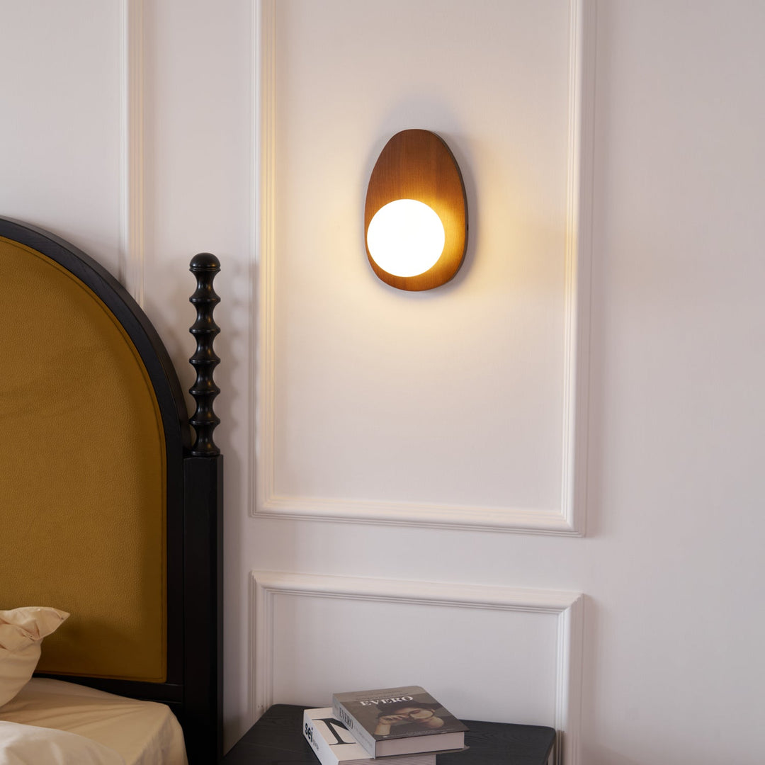 Orba Valnöt Plug-in Vägglampa