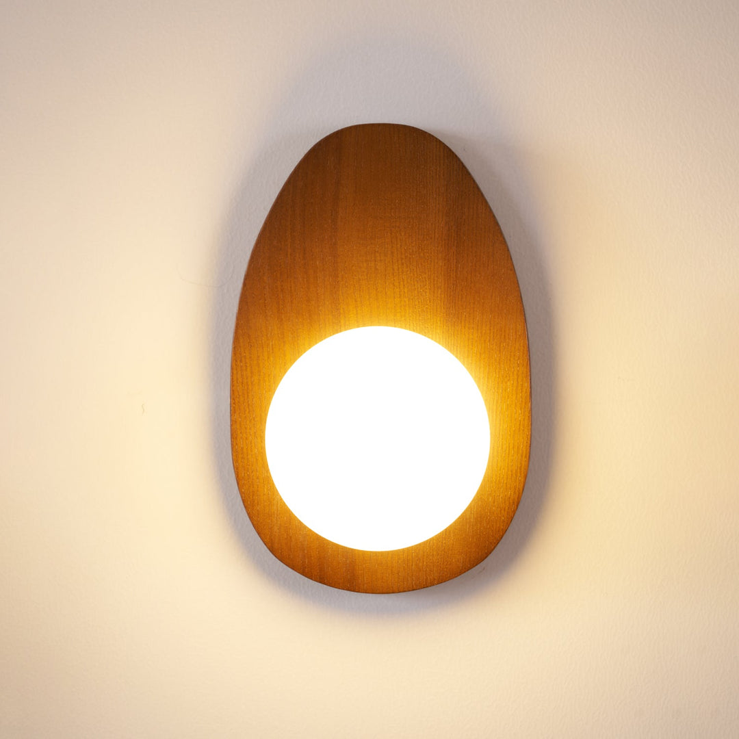 Orba Valnöt Plug-in Vägglampa