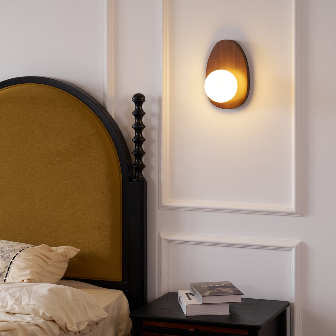 Orba Valnöt Plug-in Vägglampa