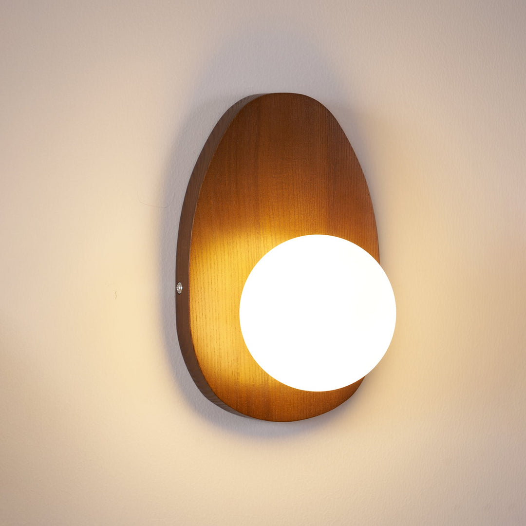 Orba Valnöt Plug-in Vägglampa
