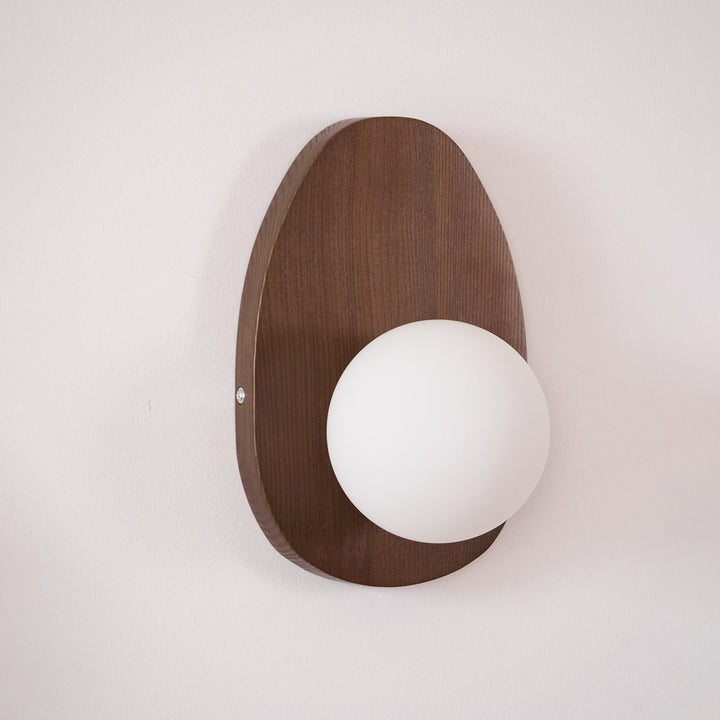 Orba Valnöt Plug-in Vägglampa