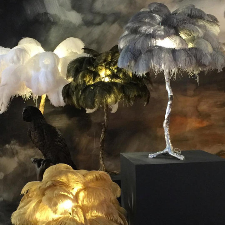 Strutsfjäder Bordslampa