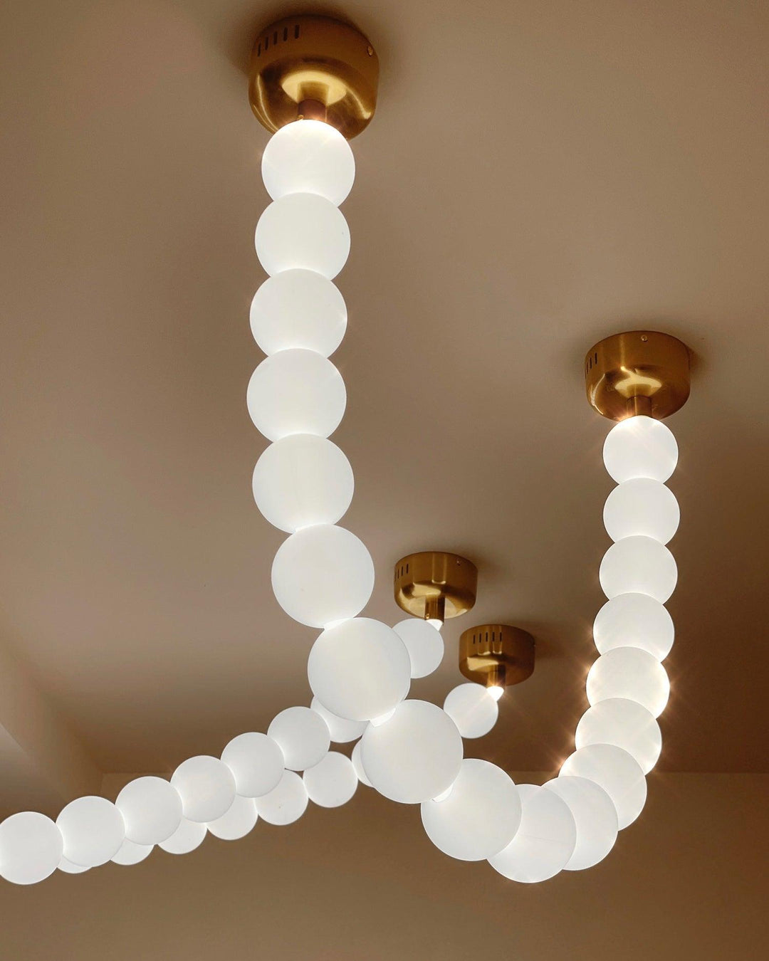 Pärlhalsband Bollar Kandelaber