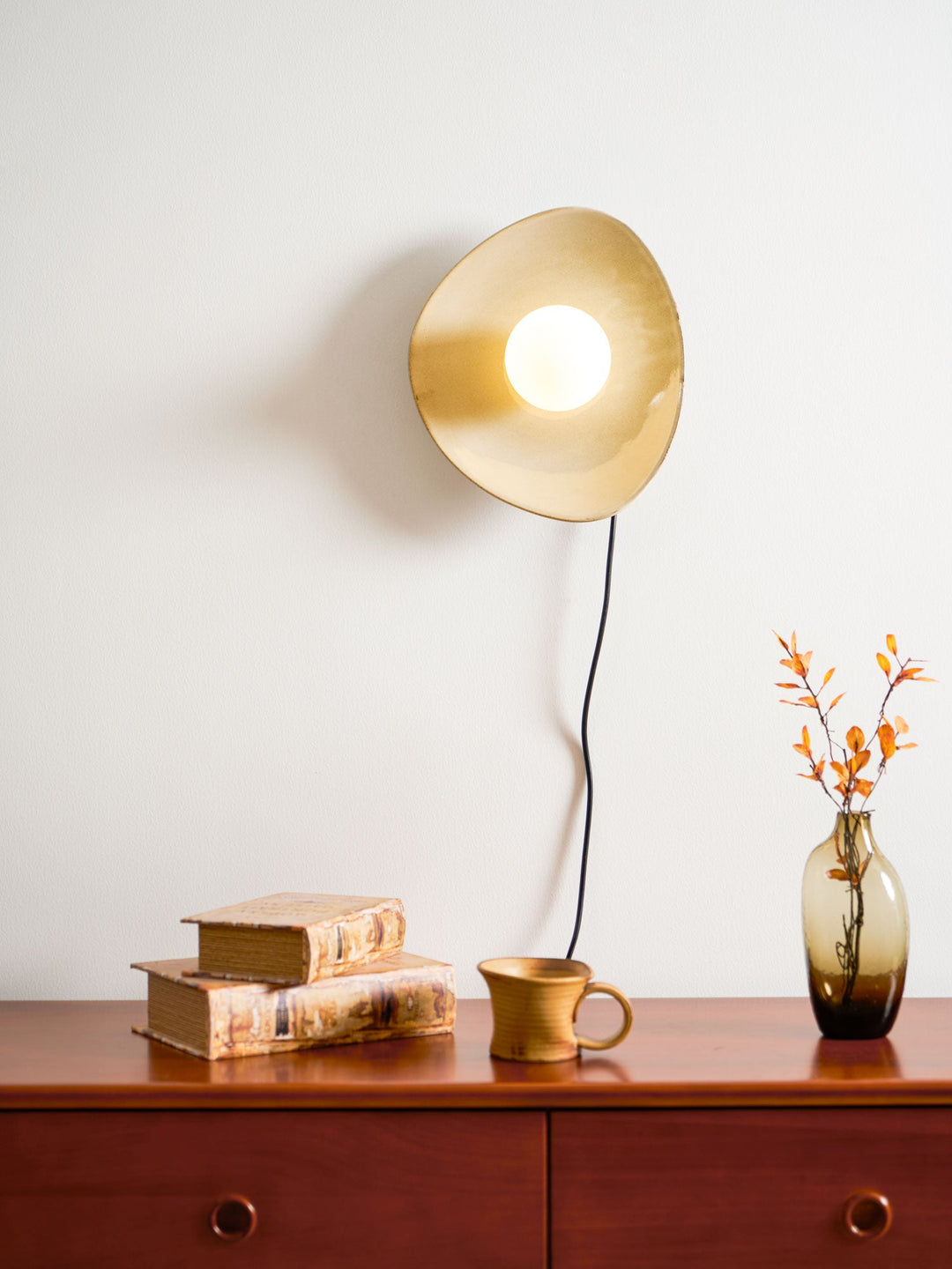 Pebble Disc Plug-in Vägglampa