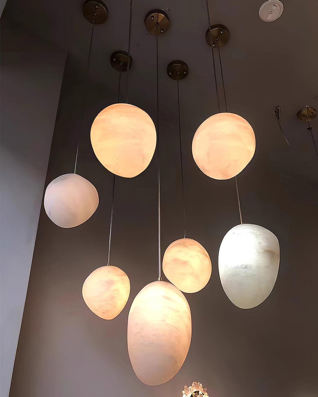 Pebbles Alabaster Pendellampa