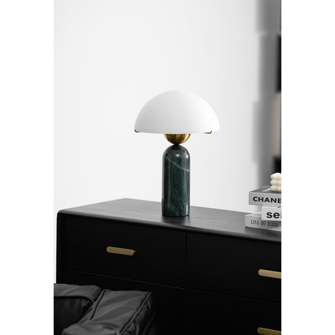 Peono Alabaster Bordslampa