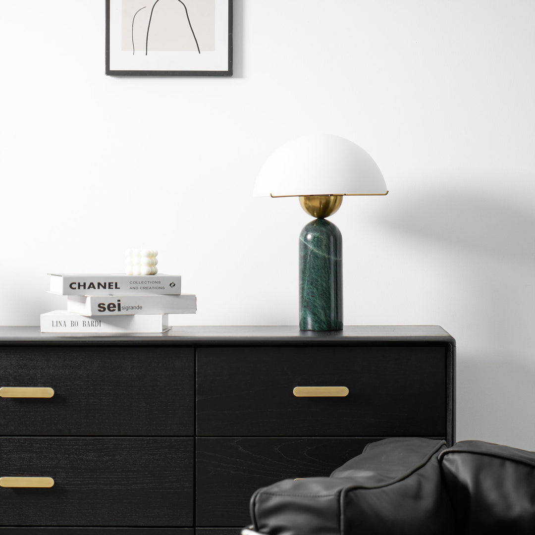 Peono Alabaster Bordslampa