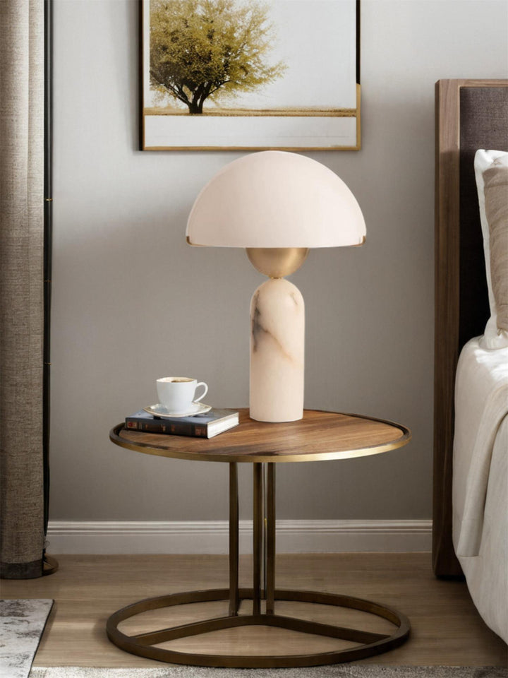 Peono Alabaster Bordslampa