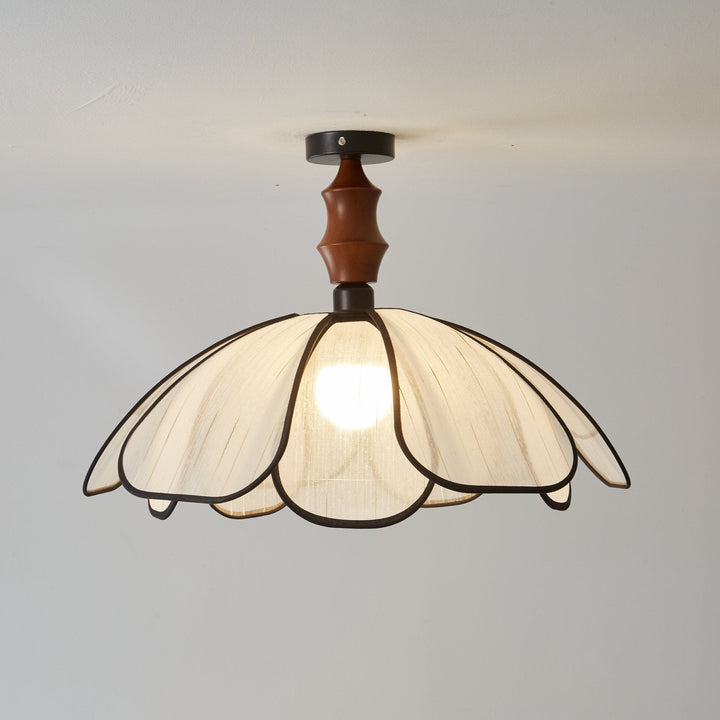 Petaline Whisper Taklampa