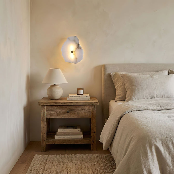 Petra Alabaster Vägglampa