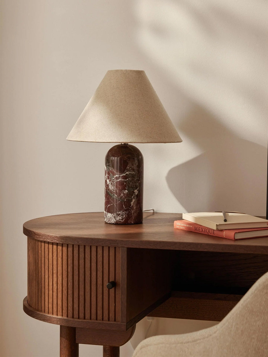 Petra Marmor Bordslampa