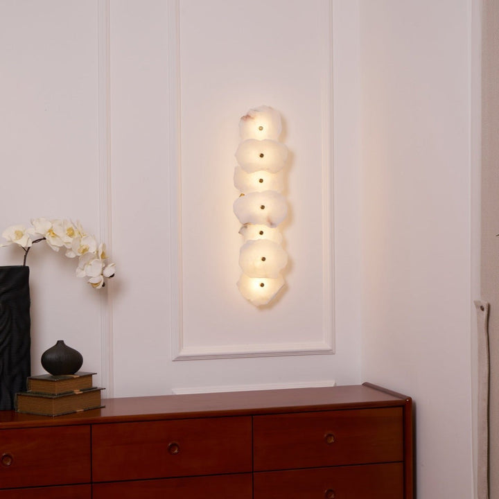 Petra Alabaster Vägglampa