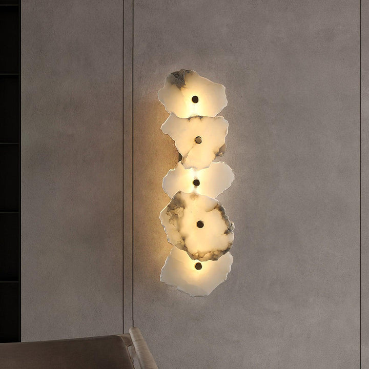 Petra Alabaster Vägglampa