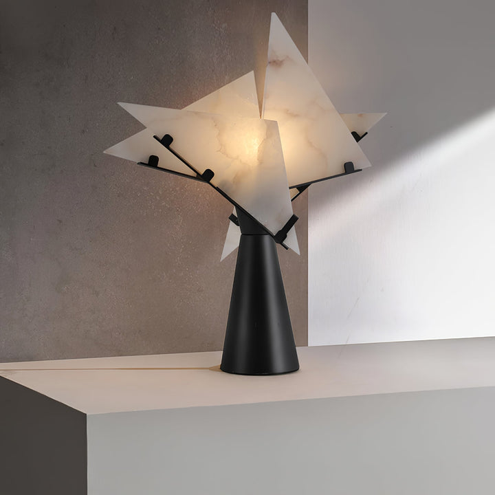 Alabaster Petal Bordslampa