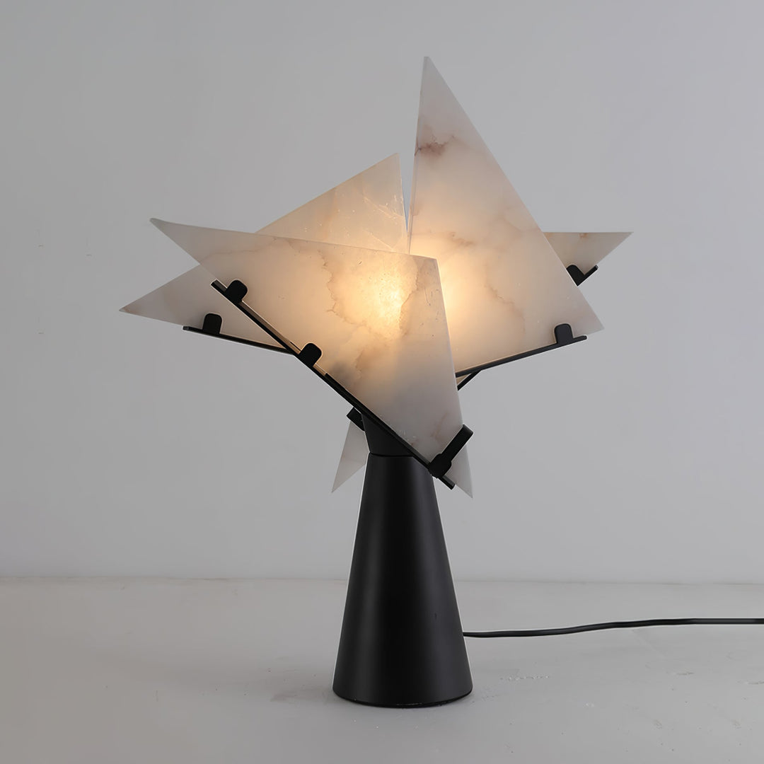 Alabaster Petal Bordslampa