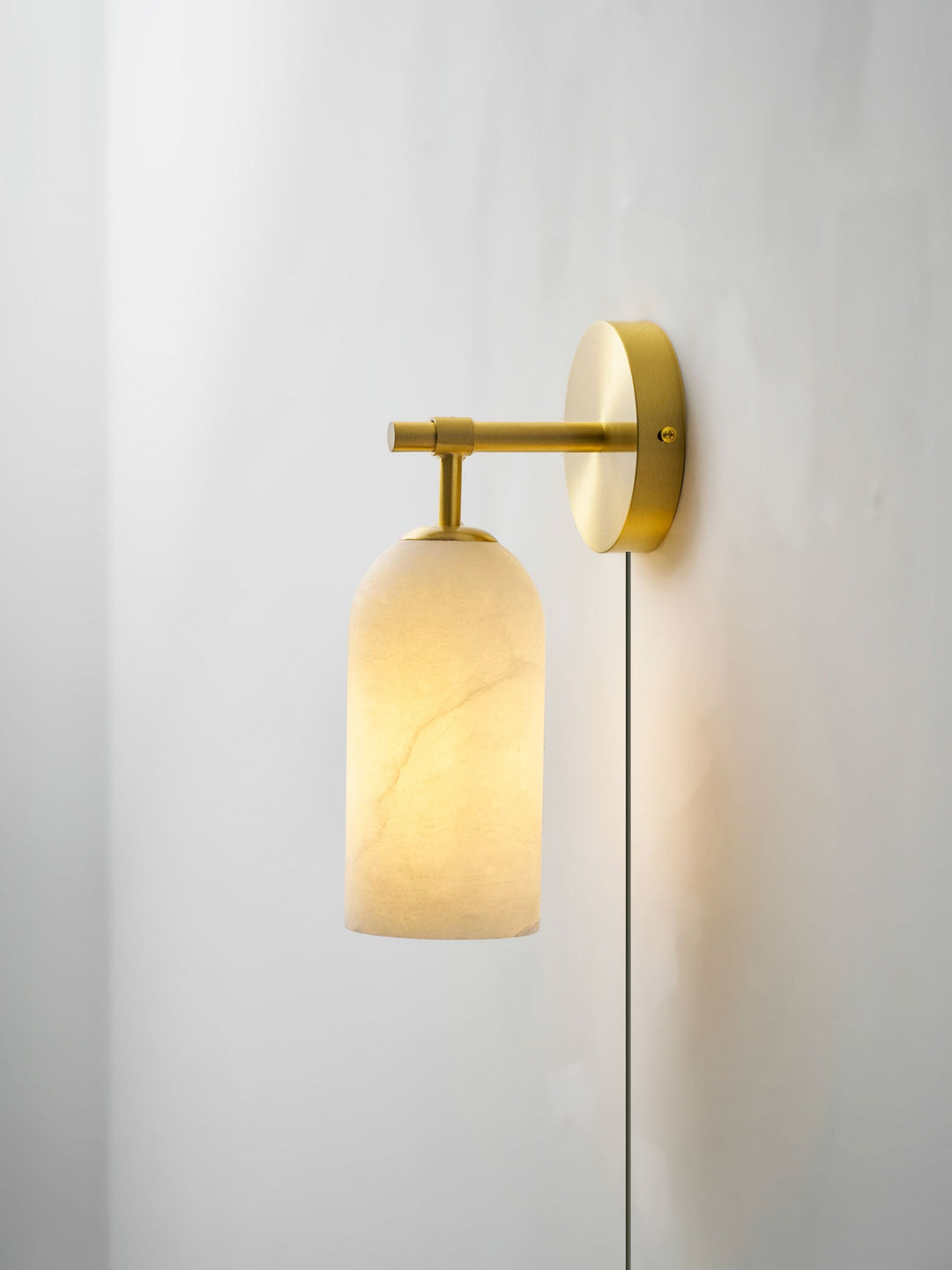 Pillar Alabaster Vägglampa med Plug-in