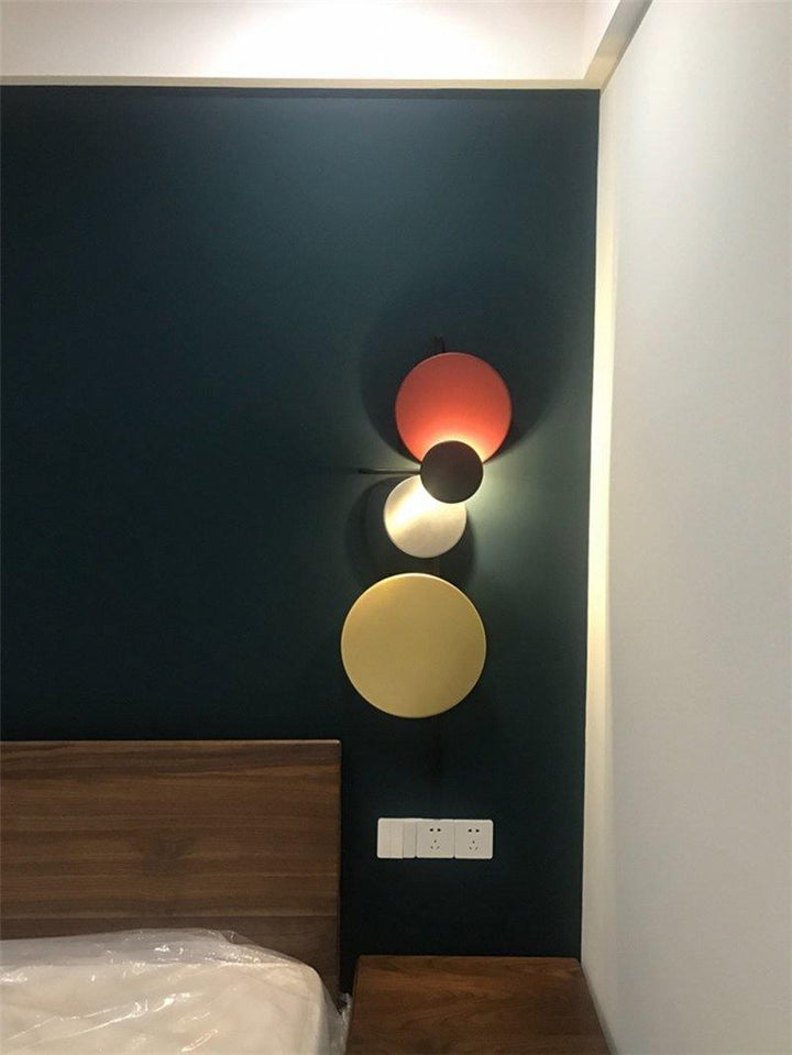Planet Vägglampa