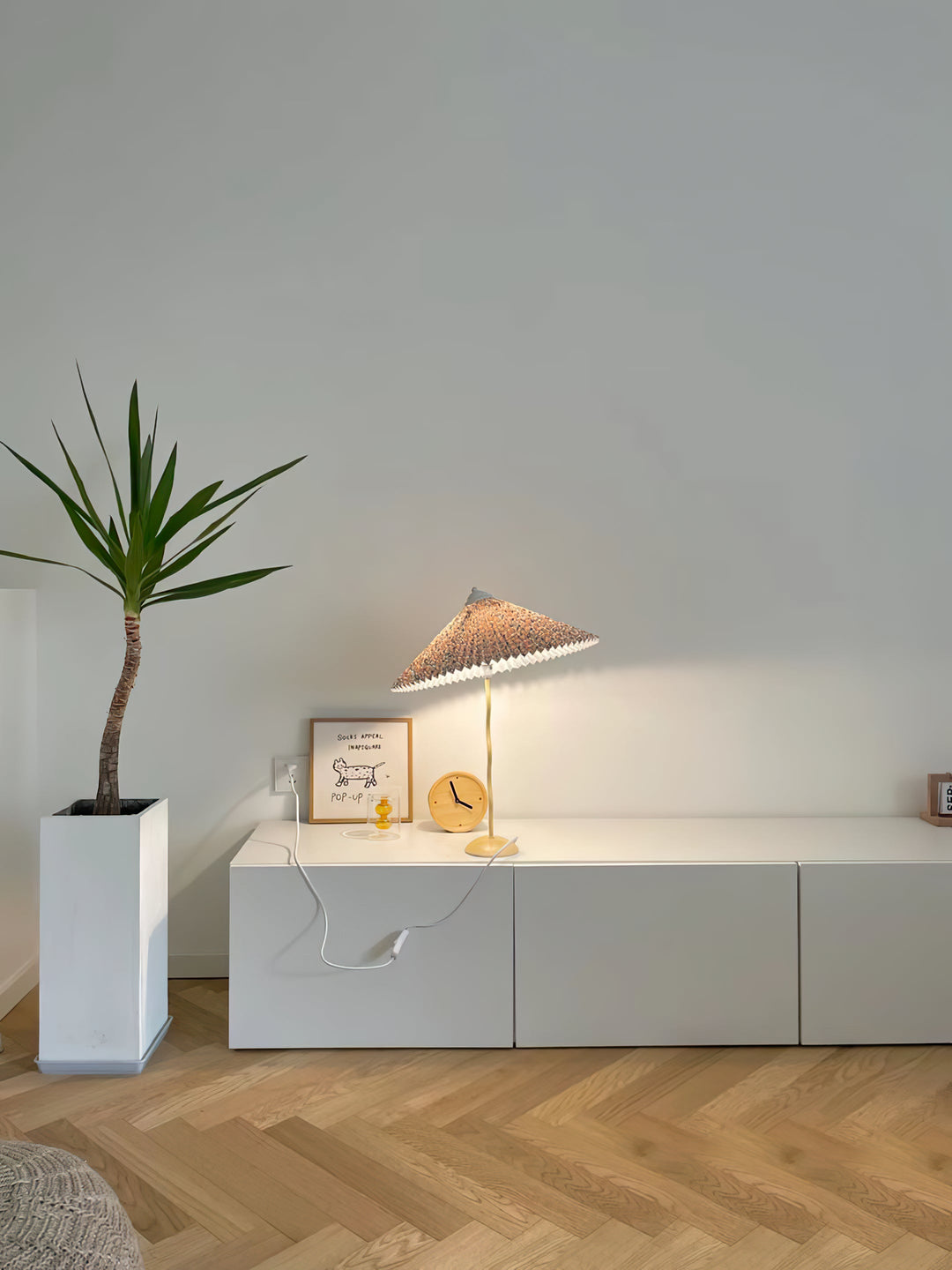 Fållad Lampa med Skärm