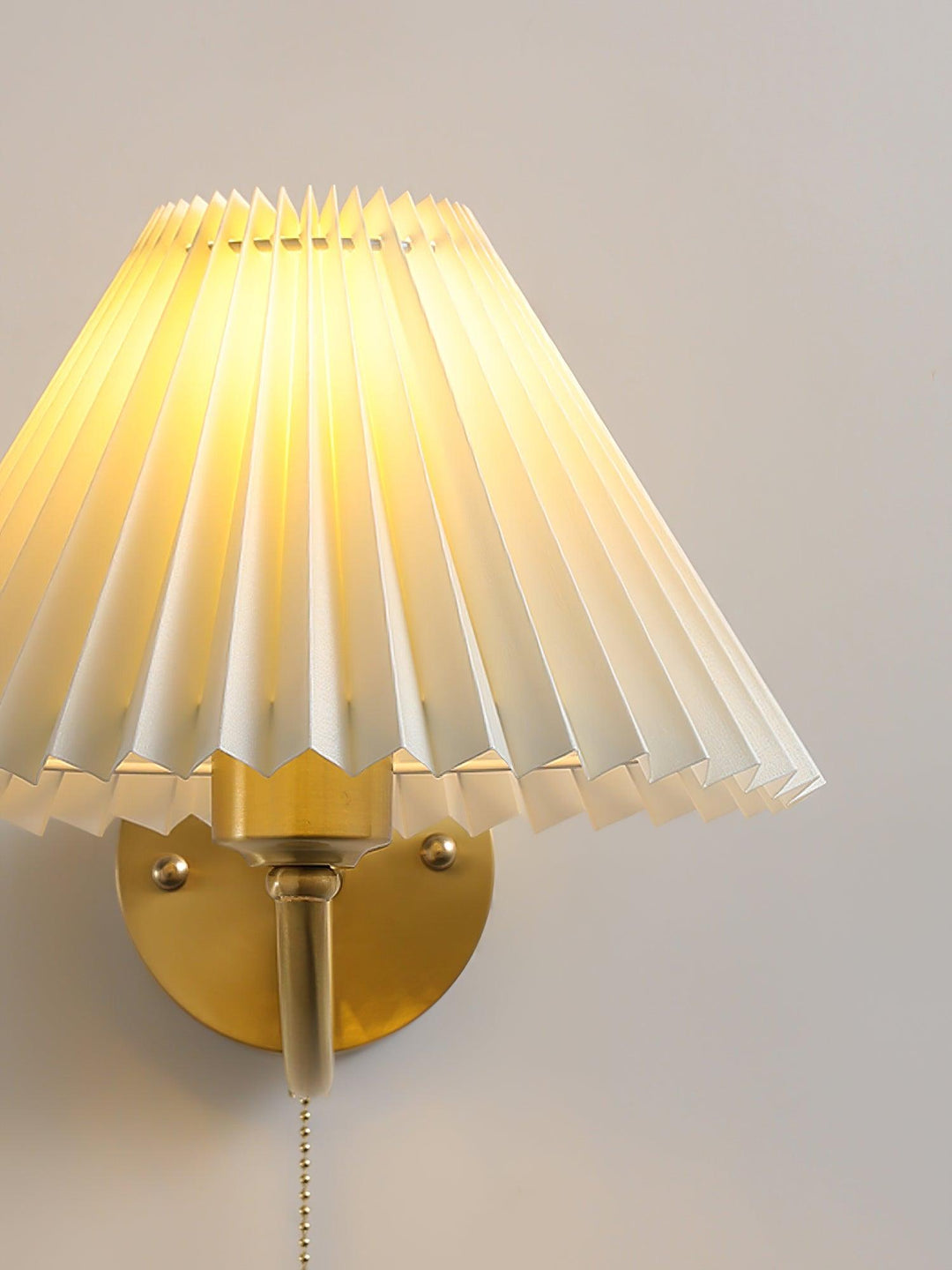 Fållad Vägglampa