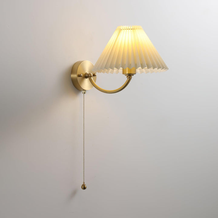 Fållad Vägglampa
