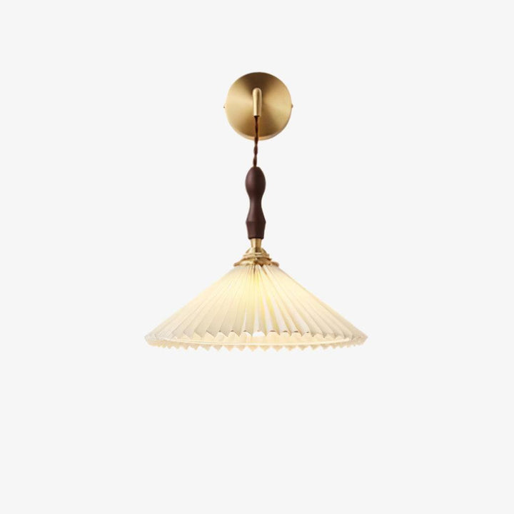 Fållad Trävägglampa
