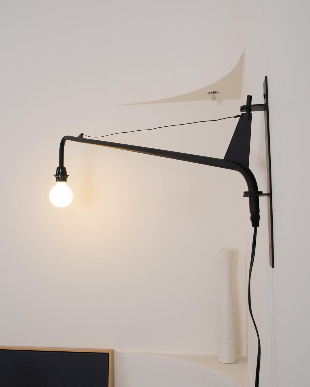 Prouve Petite Potence Vägglampa