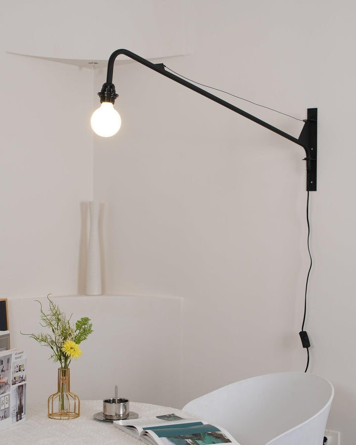 Prouve Petite Potence Vägglampa