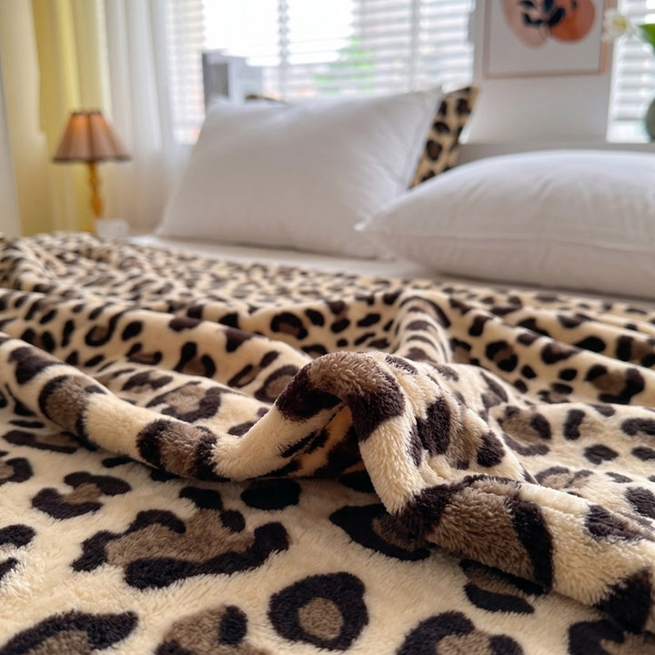 Purrfecto – Koc w Leopardzie z Polyester