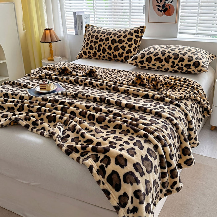 Purrfecto – Koc w Leopardzie z Polyester