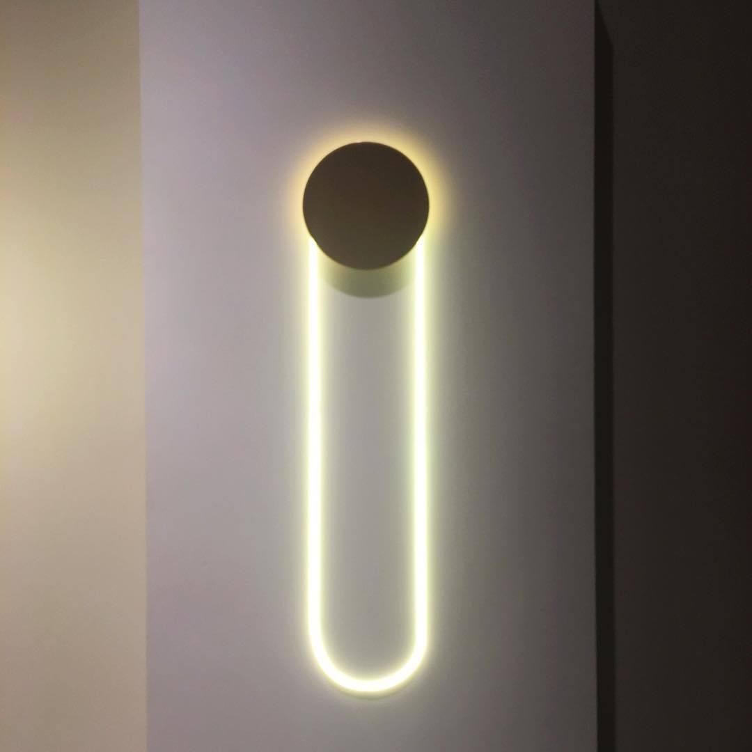 RA Vägglampa
