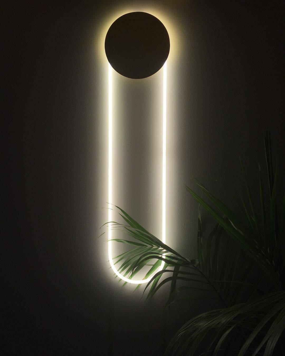 RA Vägglampa