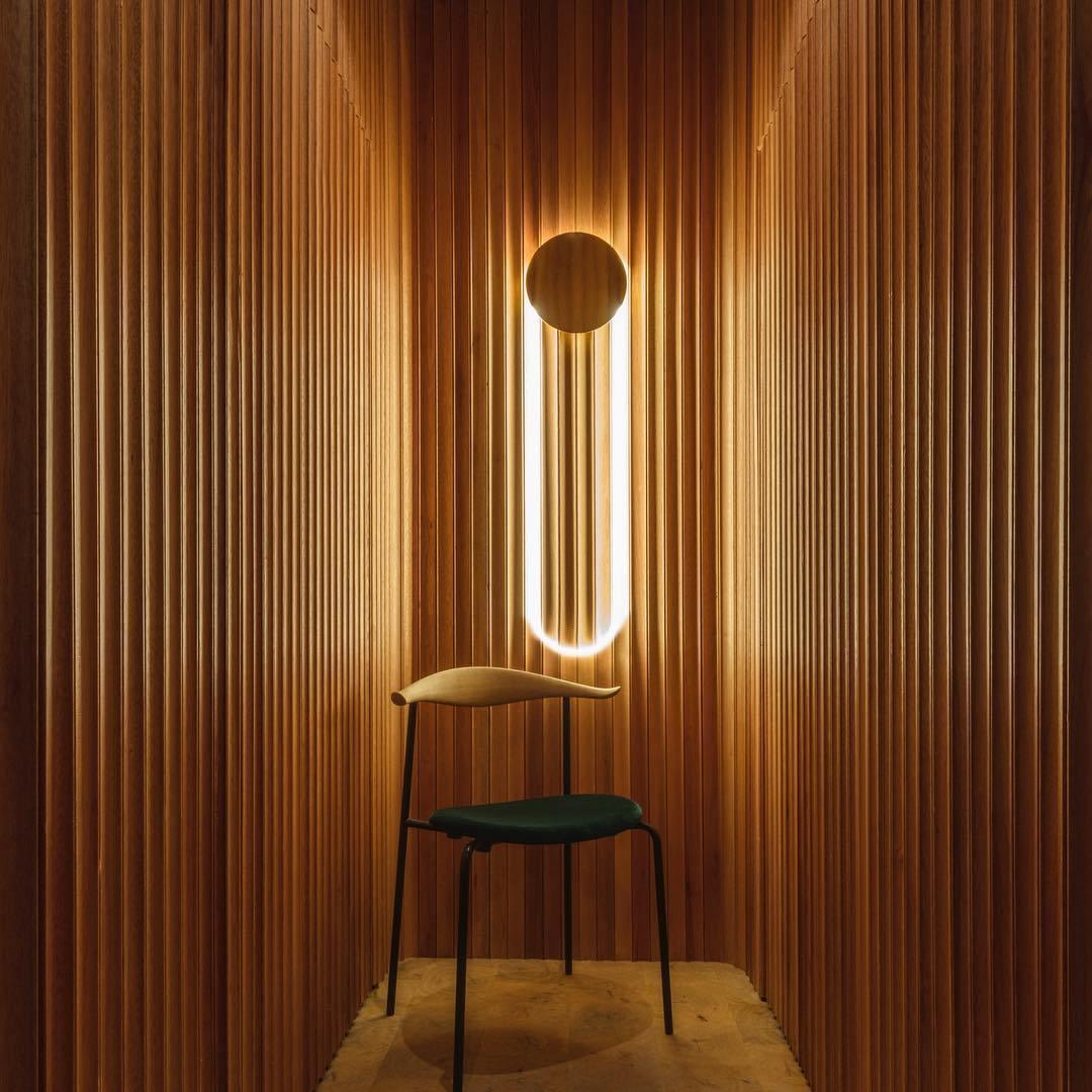 RA Vägglampa
