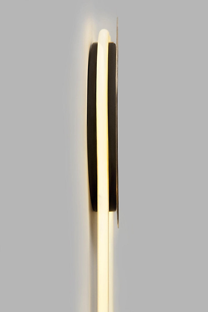 RA Vägglampa
