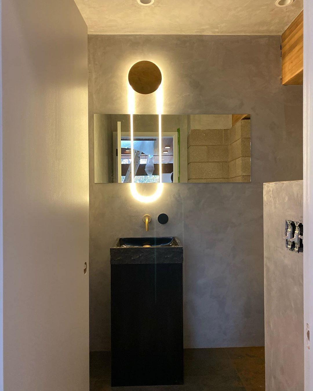 RA Vägglampa