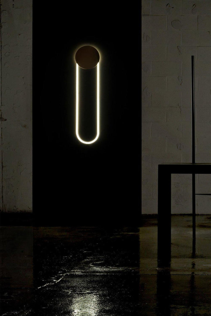 RA Vägglampa