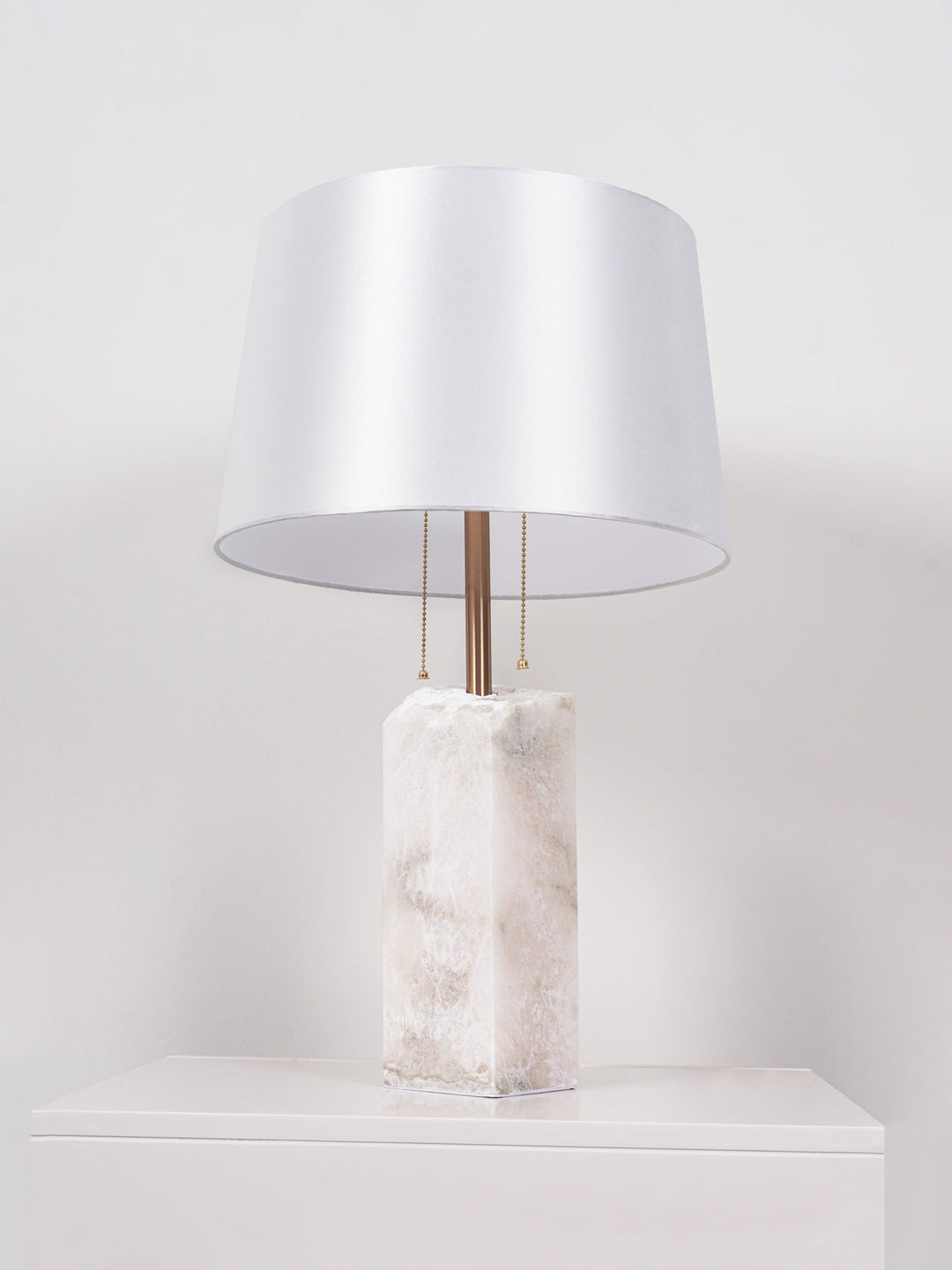 Rå Alabaster Bordslampa