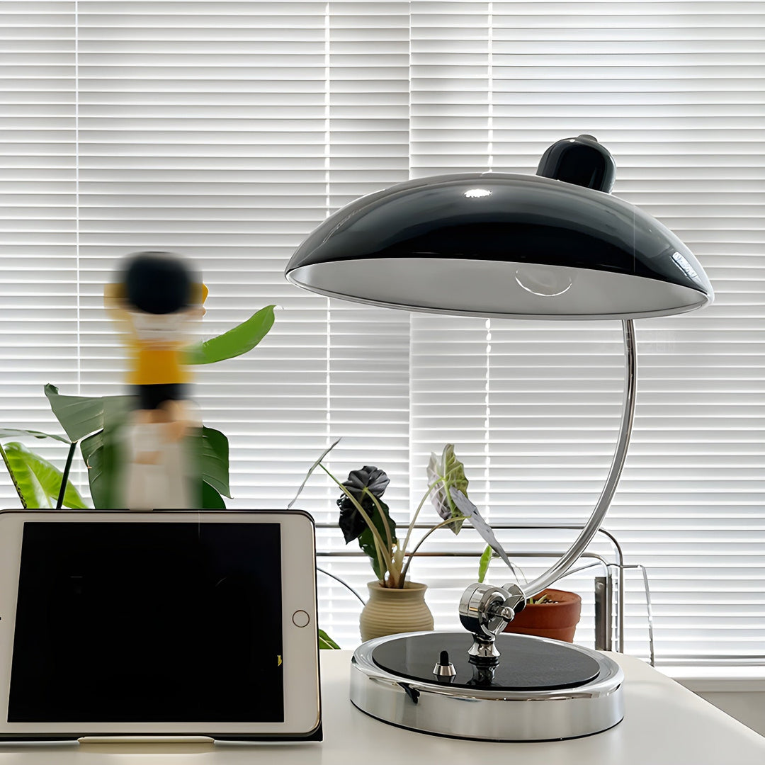 Retro Curve Skrivbordslampa