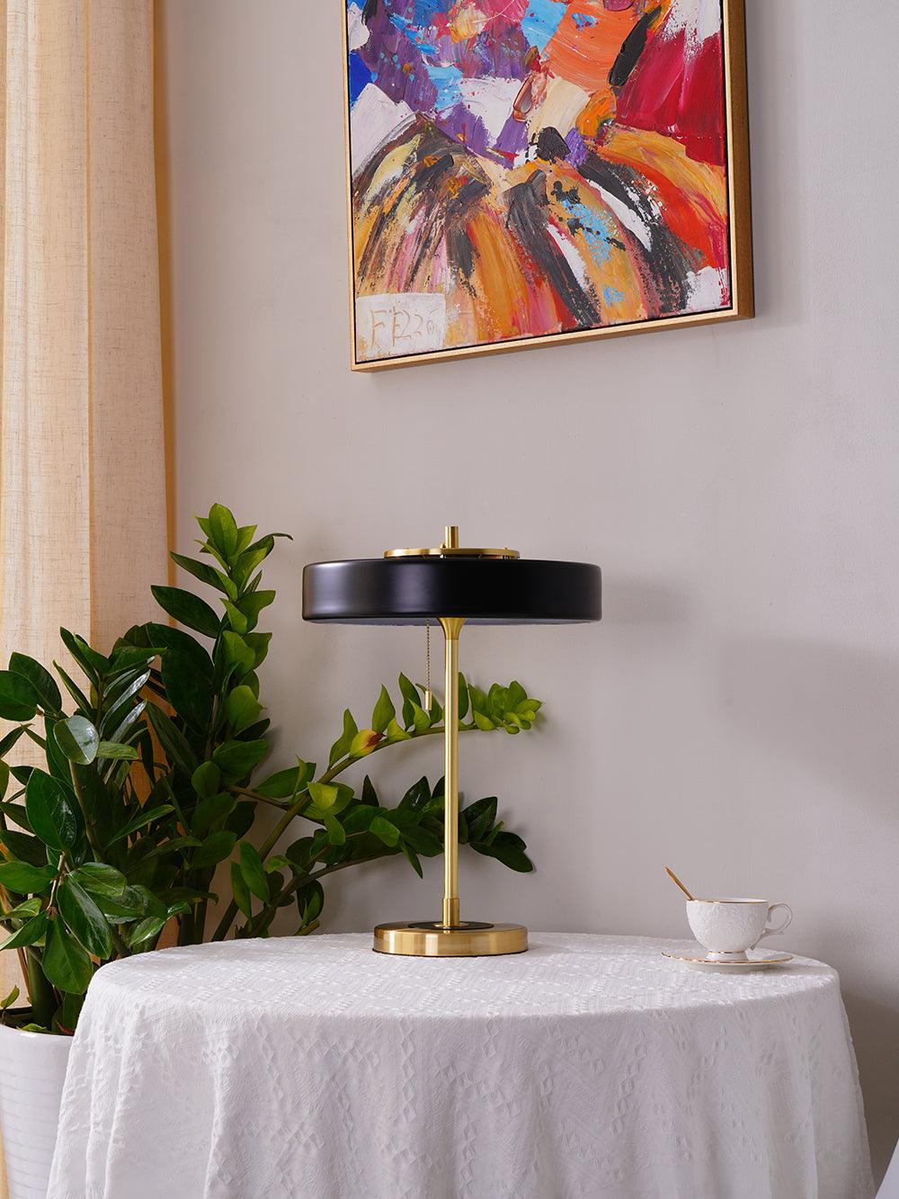 Revolve Bordslampa