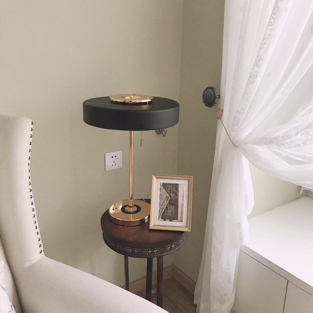 Revolve Bordslampa