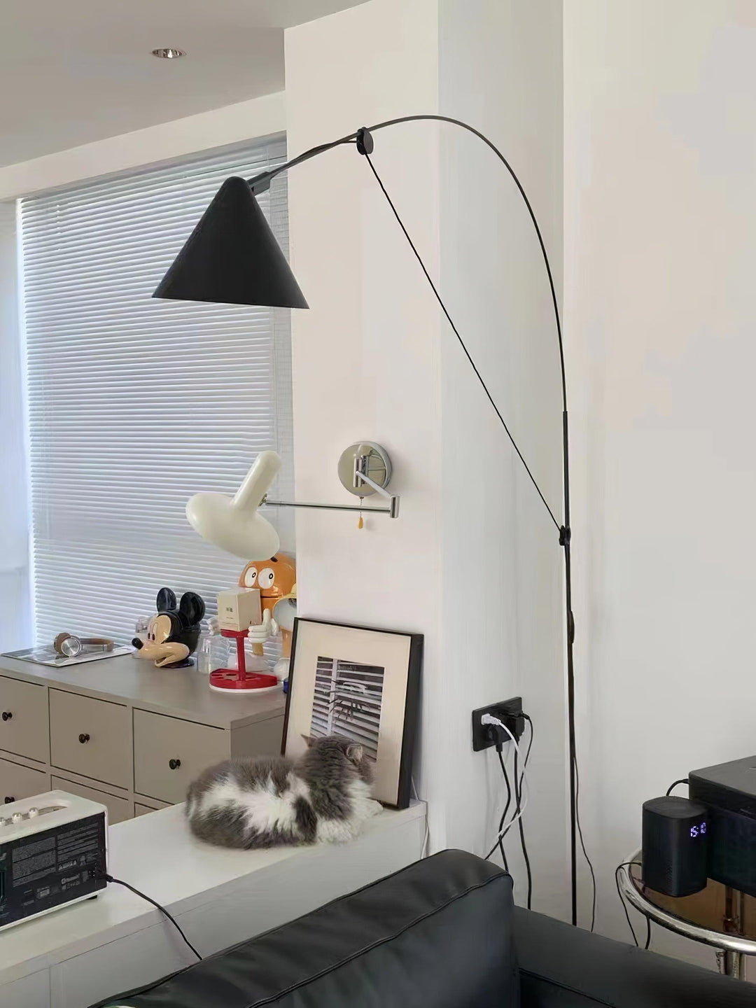Rocker Vägglampa