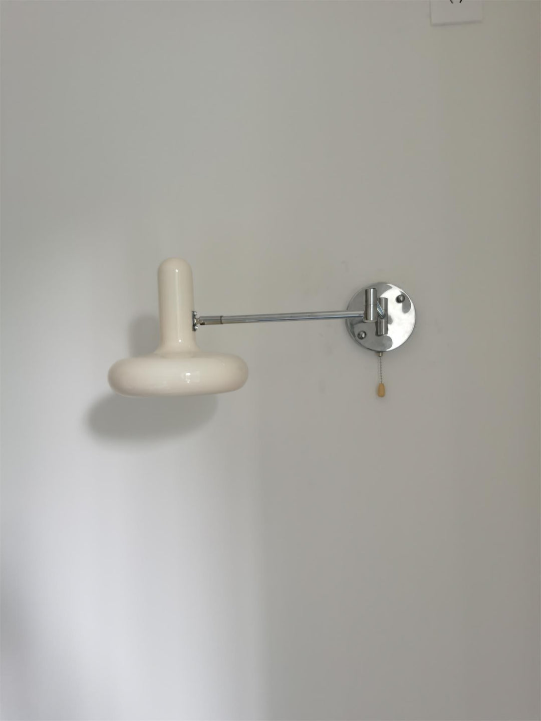 Rocker Vägglampa
