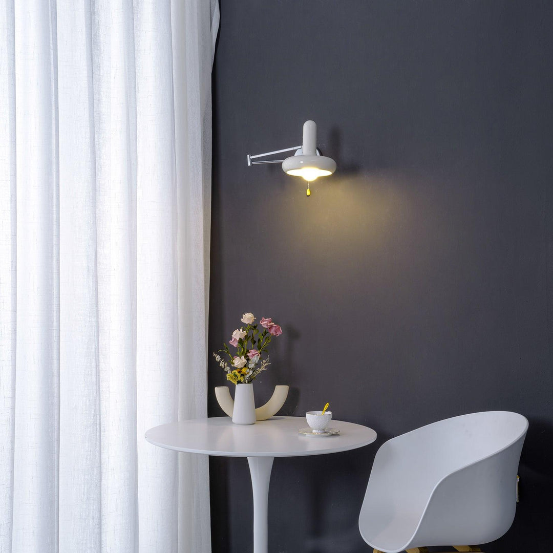 Rocker Vägglampa