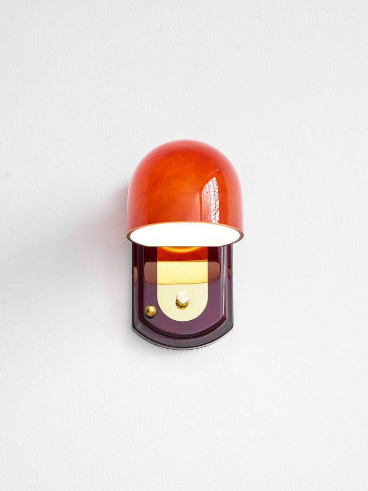 Scarlet Dome Vägglampa